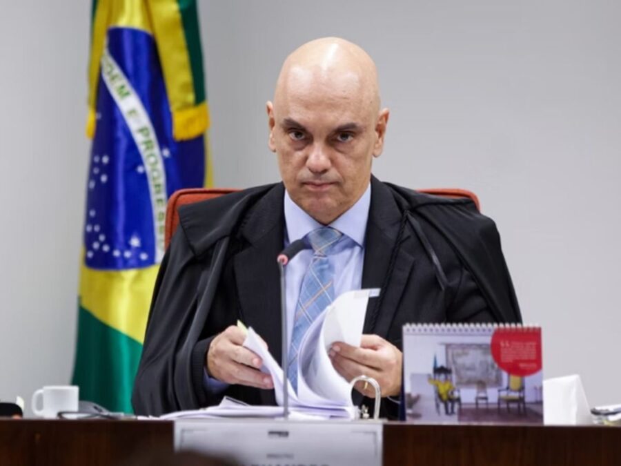 Moraes lamenta nova tentativa de golpe de Estado durante julgamento de Bolsonaro
