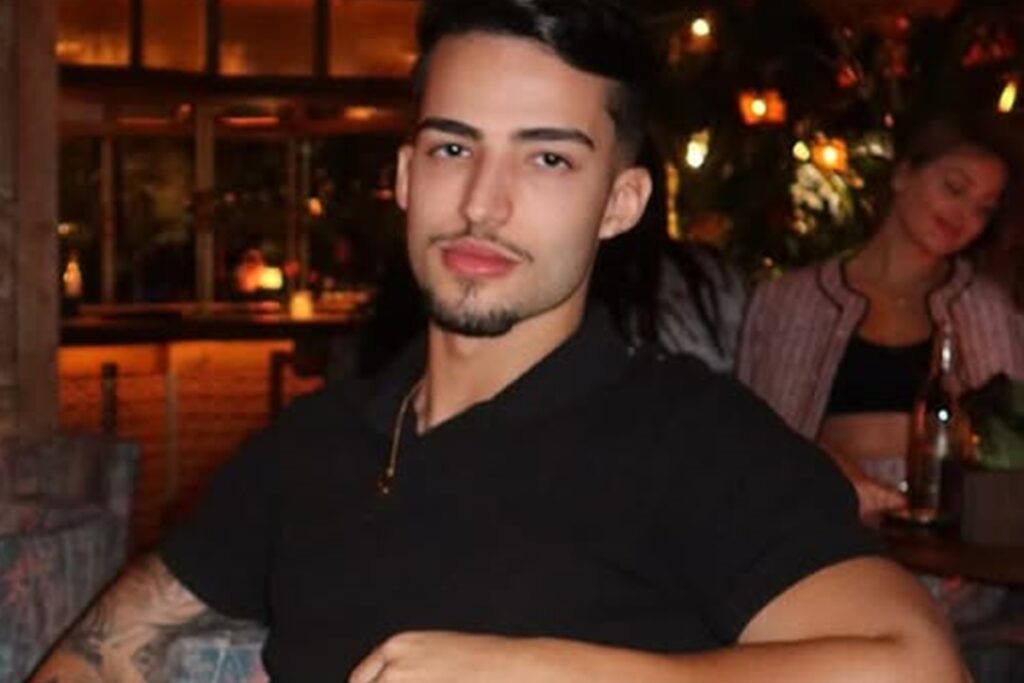 “usamos-coisas-ilicitas”,-assume-ator,-apos-acordar-do-coma-na-grecia