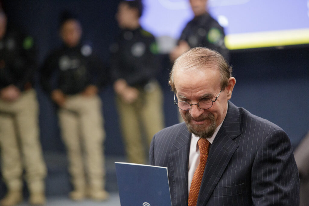 advogado-de-cid-chama-fux-de-“atraente”-durante-julgamento.-video