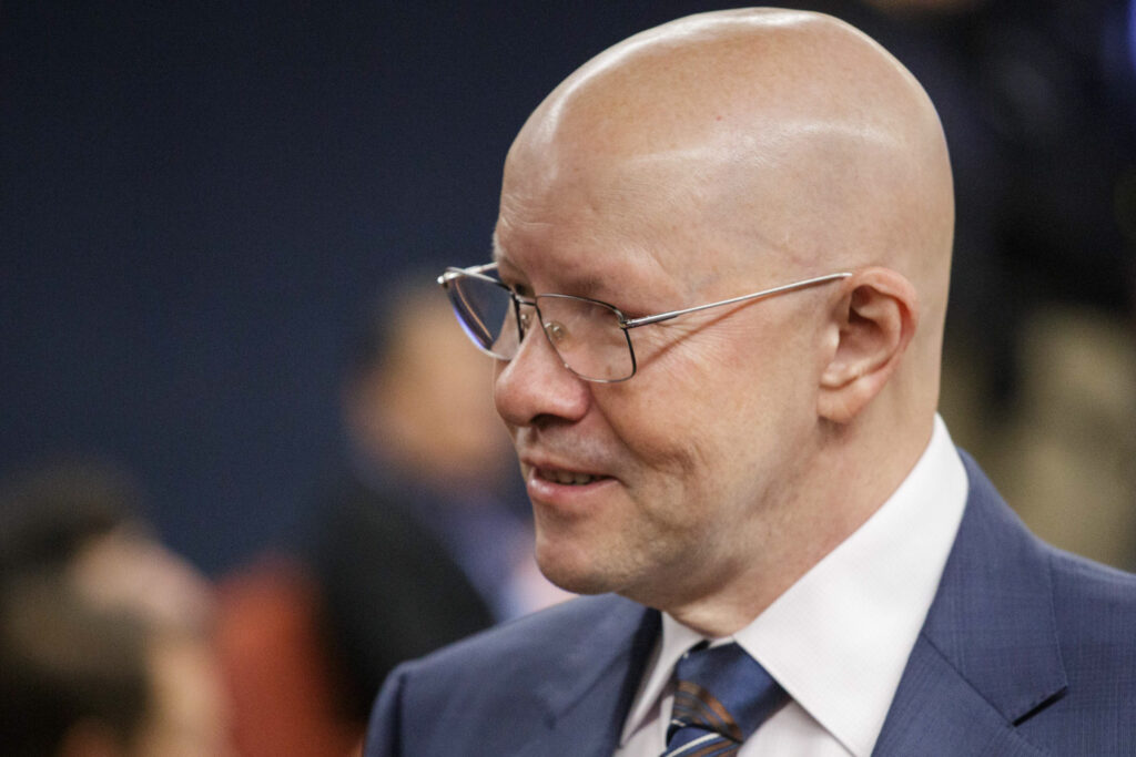 advogado-de-garnier-no-stf-gasta-22-minutos-com-elogios-e-historias