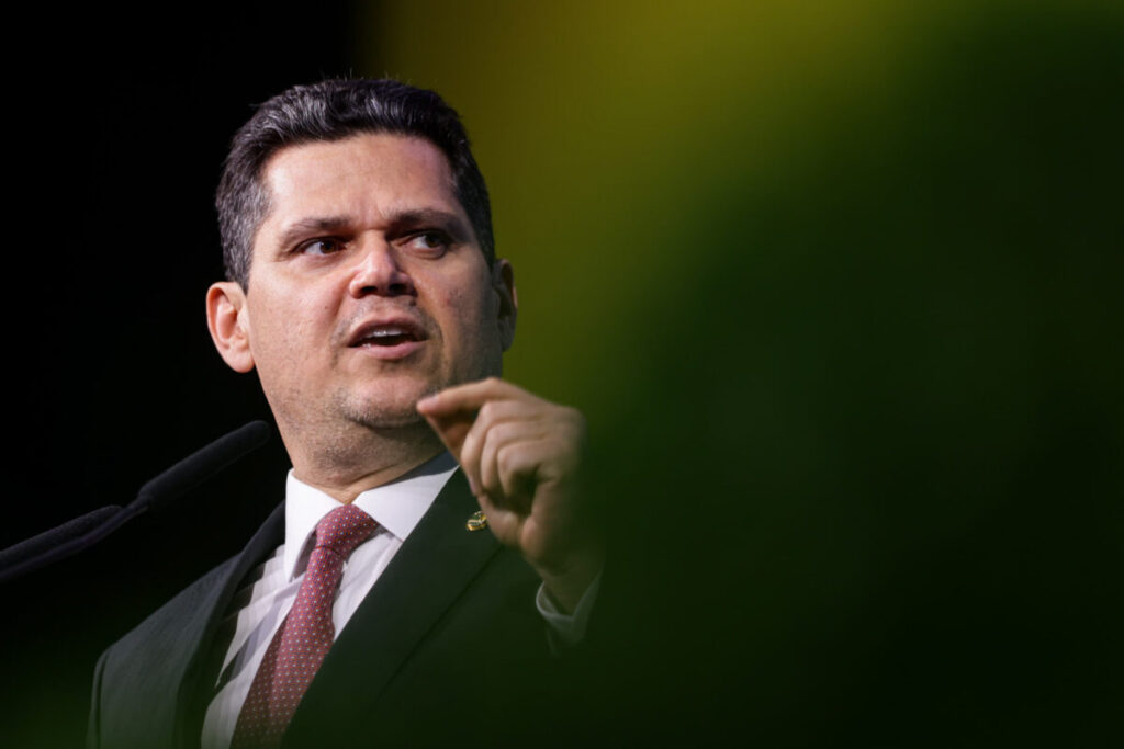 alcolumbre-quer-texto-alternativo-a-anistia,-sem-perdao-a-bolsonaro