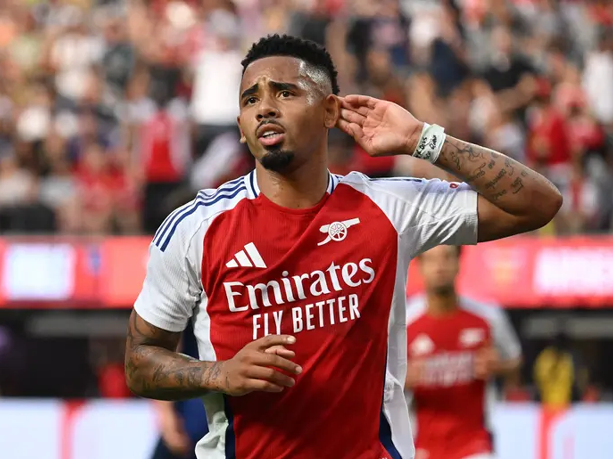 Fora da Champions: Arsenal deixa Gabriel Jesus de lado e inscreve promessa de 15 anos