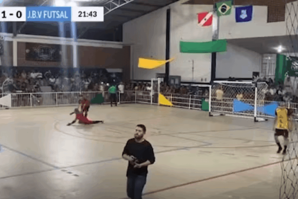 goleiro-de-futsal-morre-em-torneio-apos-defender-penalti;-entenda