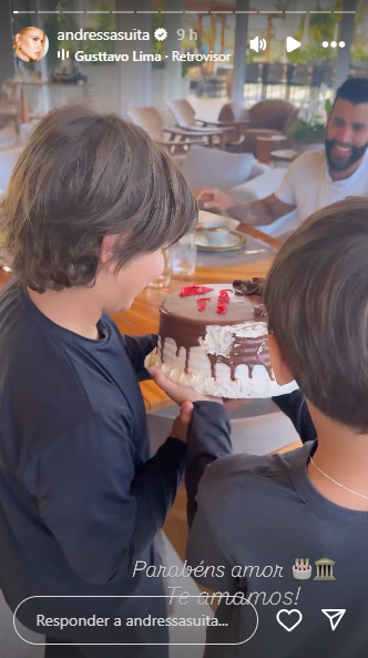 entre-bolo,-fazenda-e-ensaio-de-fotos:-gusttavo-lima-celebra-36-anos