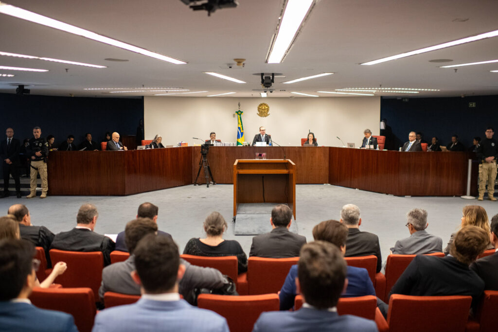 aliados-de-bolsonaro-apostam-que-um-general-pode-se-safar-no-stf