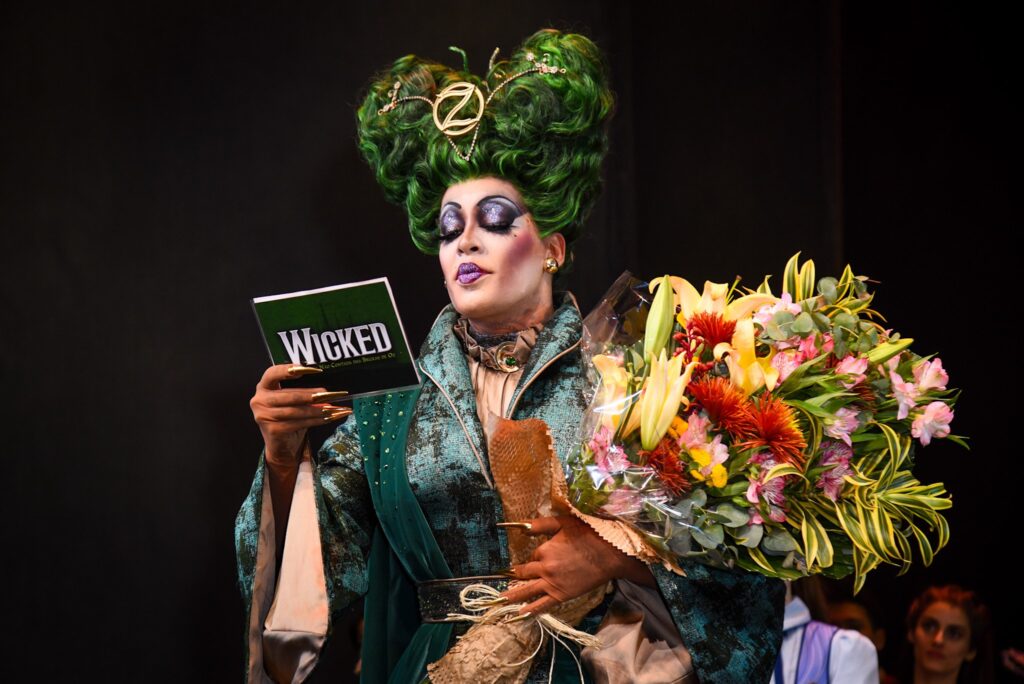“wicked”-acerta-em-cheio-ao-escalar-famosos-fora-da-bolha-dos-musicais