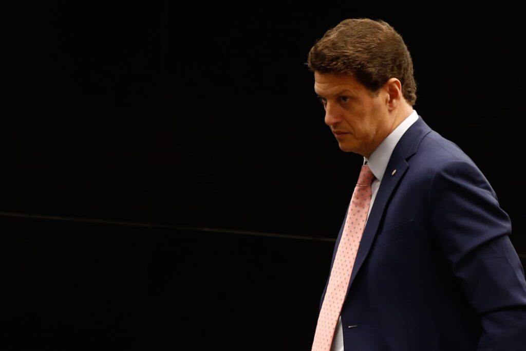 ricardo-salles-vira-reu-no-stf-por-suposto-contrabando-florestal