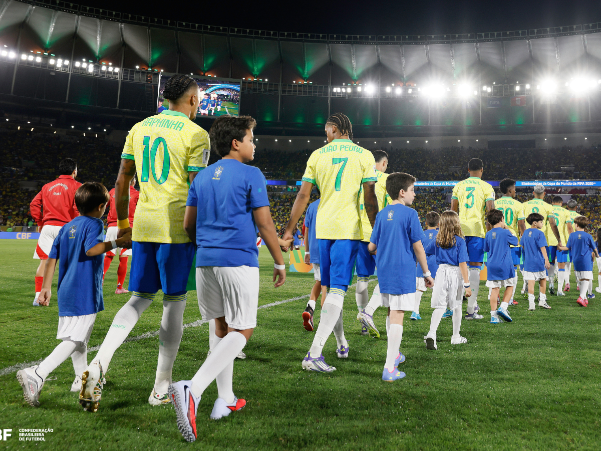 Rumo à Copa do Mundo: Brasil bate Chile e se despede com fôlego extra