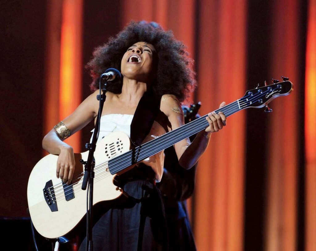 improviso-e-espiritualidade-marcarao-show-de-esperanza-spalding-no-df