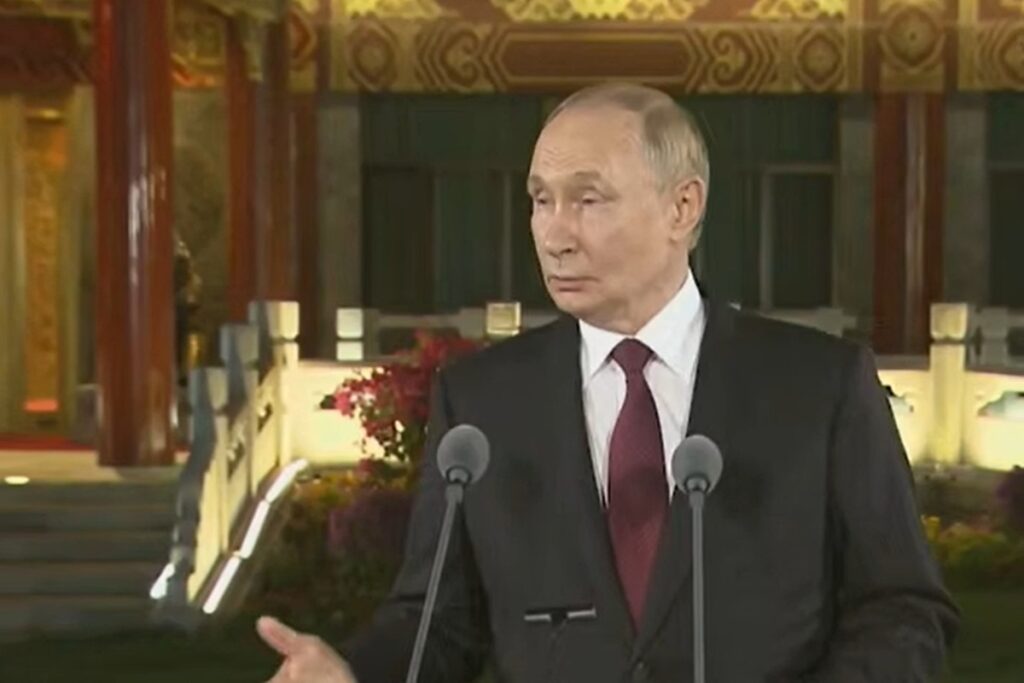 tropas-ocidentais-na-ucrania-serao-“alvo-legitimo”,-diz-putin