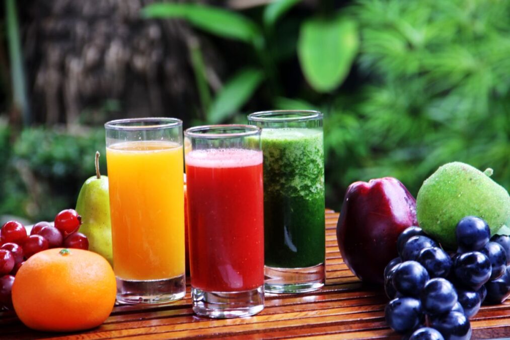 8 sucos naturais que turbinam seus treinos e aumentam a força muscular