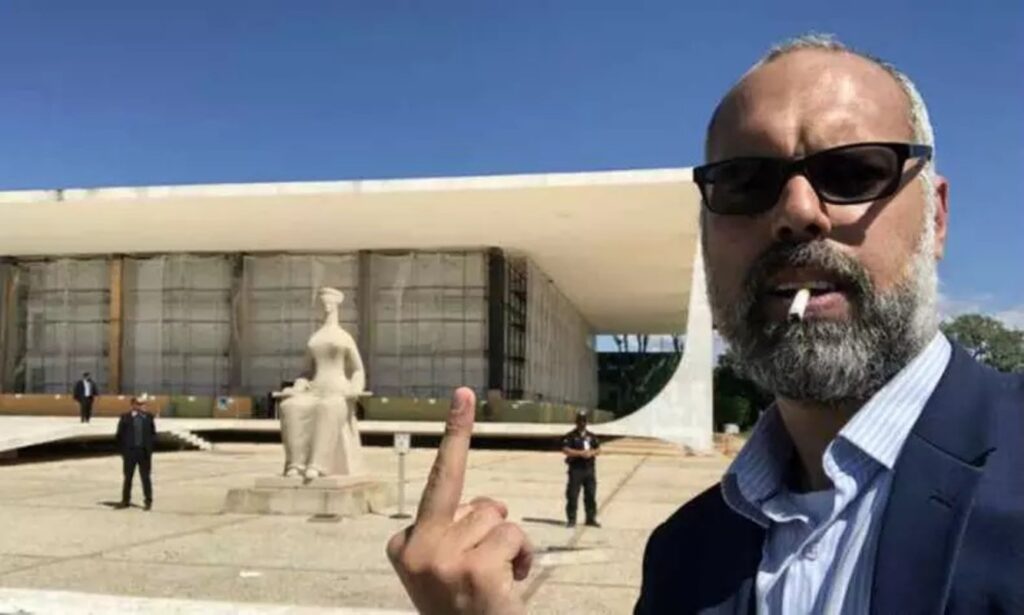 ministro-do-stf-segue-allan-dos-santos,-proibido-de-usar-redes
