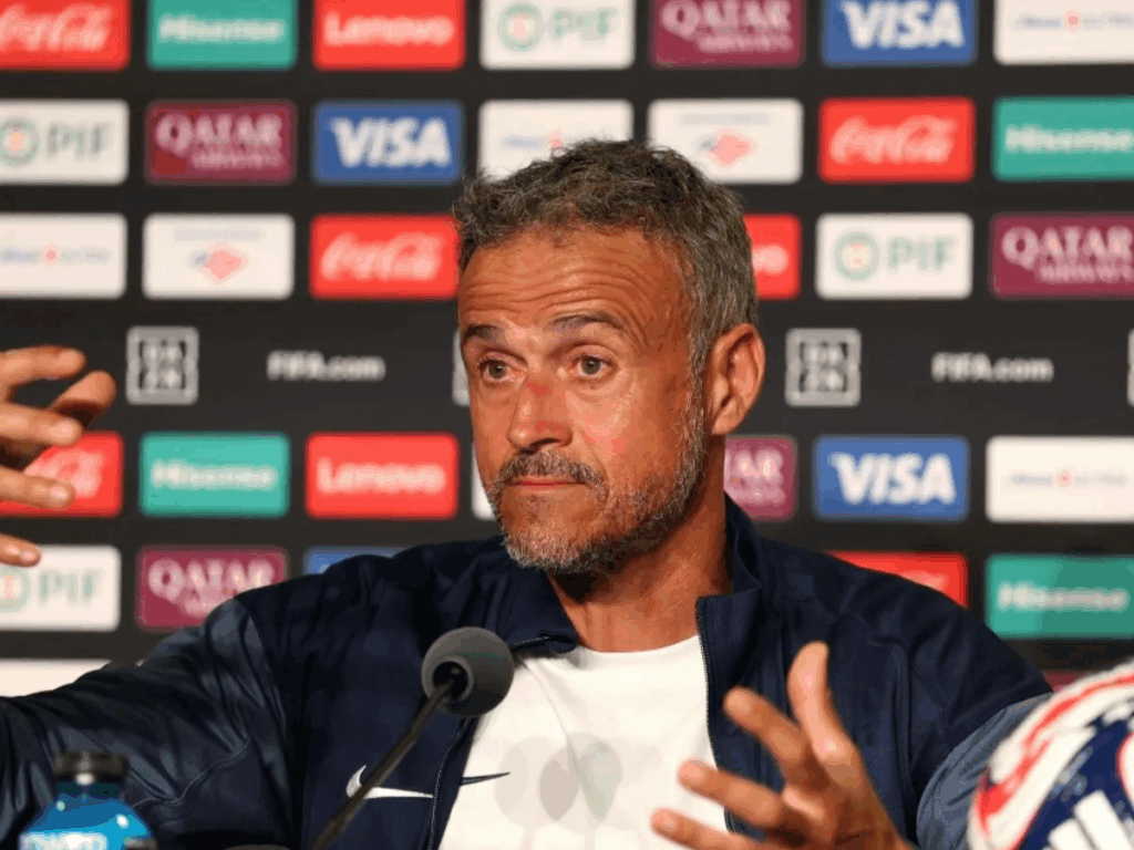 luis-enrique-e-hospitalizado-apos-grave-acidente-de-bicicleta-e-preocupa-o-psg