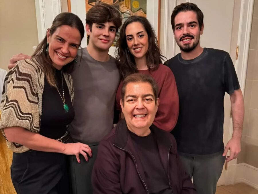 Rodrigo Silva, filho de Faustão, é flagrado pelo irmão em treino de boxe