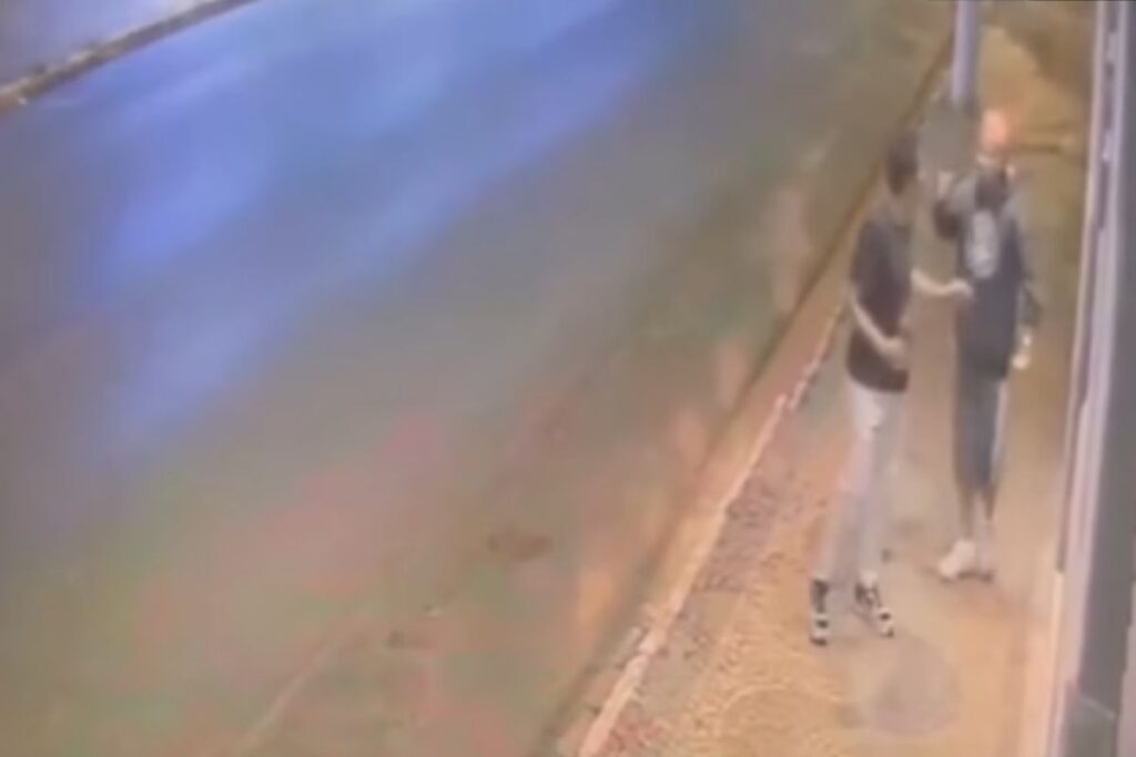 video:-pintor-e-espancado-por-adolescente-e-morre-no-hospital
