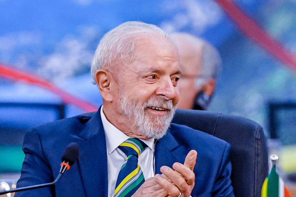 lula-almoca-com-militares-que-ocuparam-funcao-de-mauro-cid-no-planalto