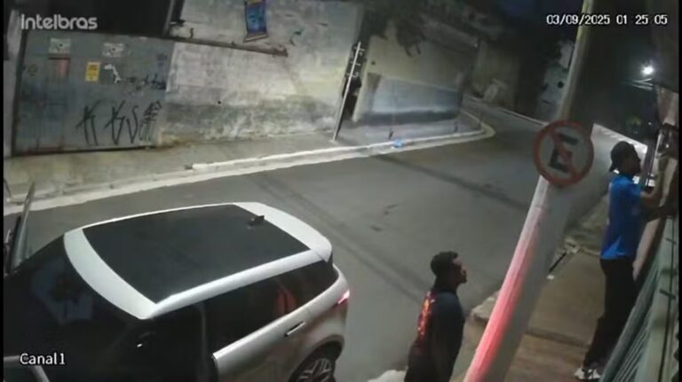 ex-santos-e-sao-paulo-chuta-portao-de-casa-da-namorada-:-“te-mato”