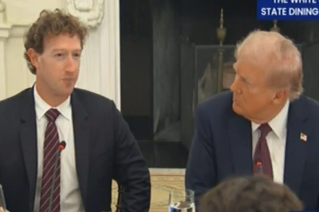 microfone-vaza-confissao-constrangedora-de-zuckerberg-a-donald-trump