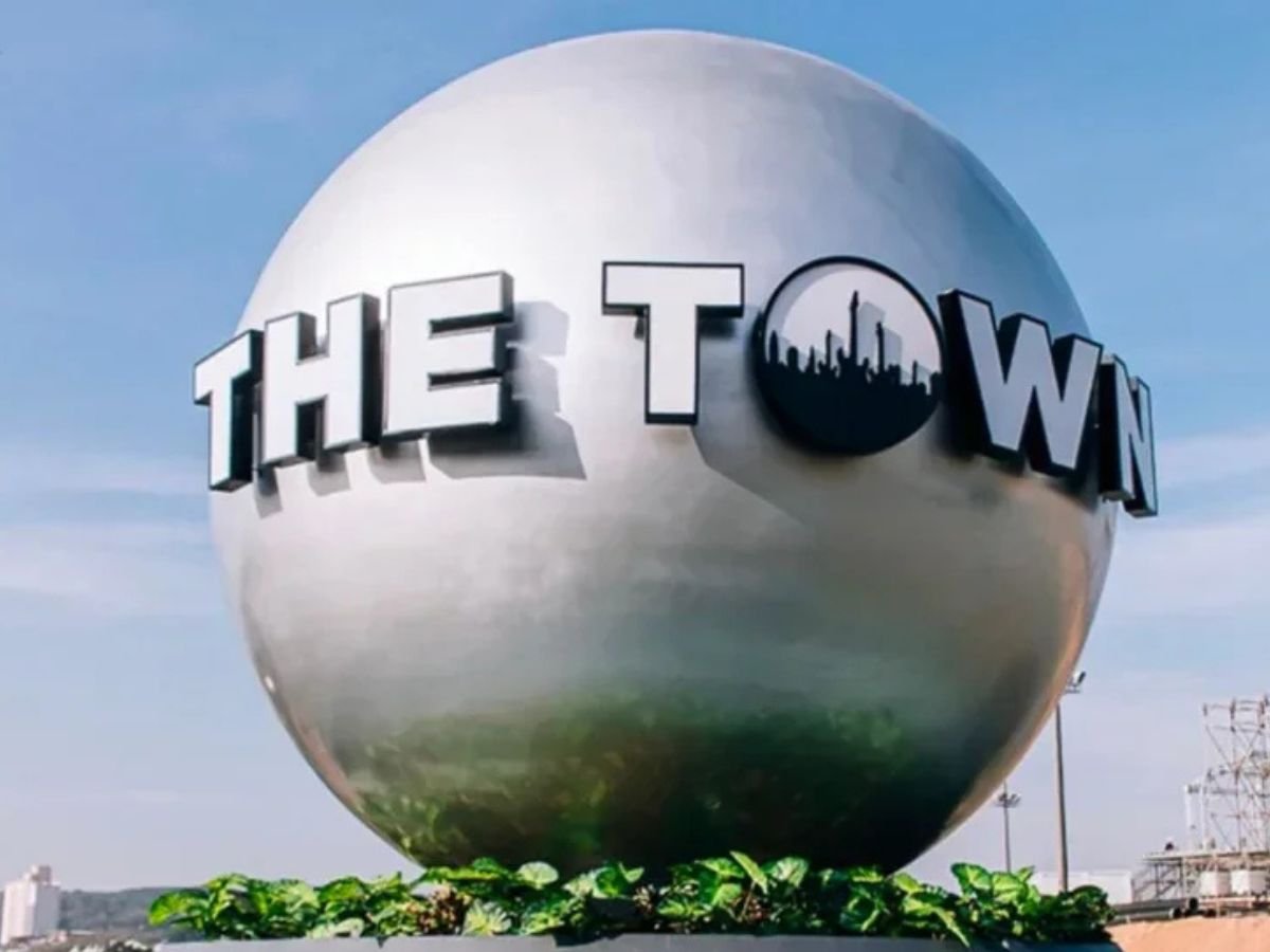 200 cabides, flores estrangeiras e mais: os pedidos dos artistas para o The Town
