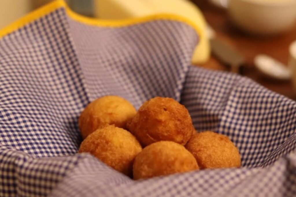 fit!-chef-ensina-receita-de-bolinho-de-chuva-sem-gluten-e-sem-acucar