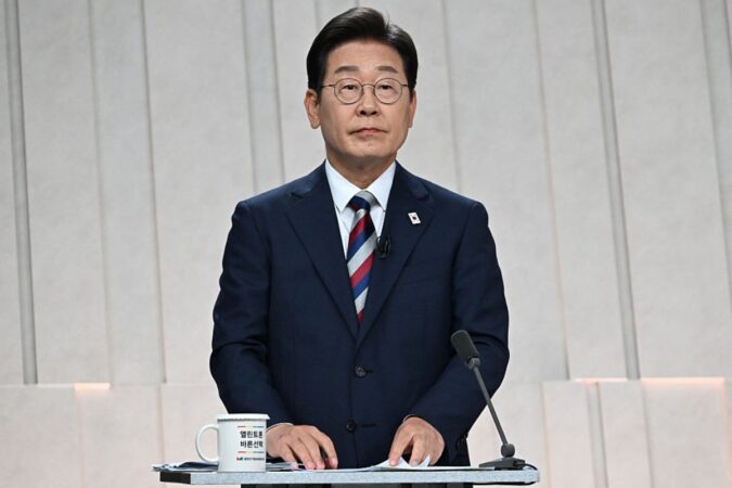 coreia-do-sul-envia-diplomatas-aos-eua-apos-detencao-em-massa