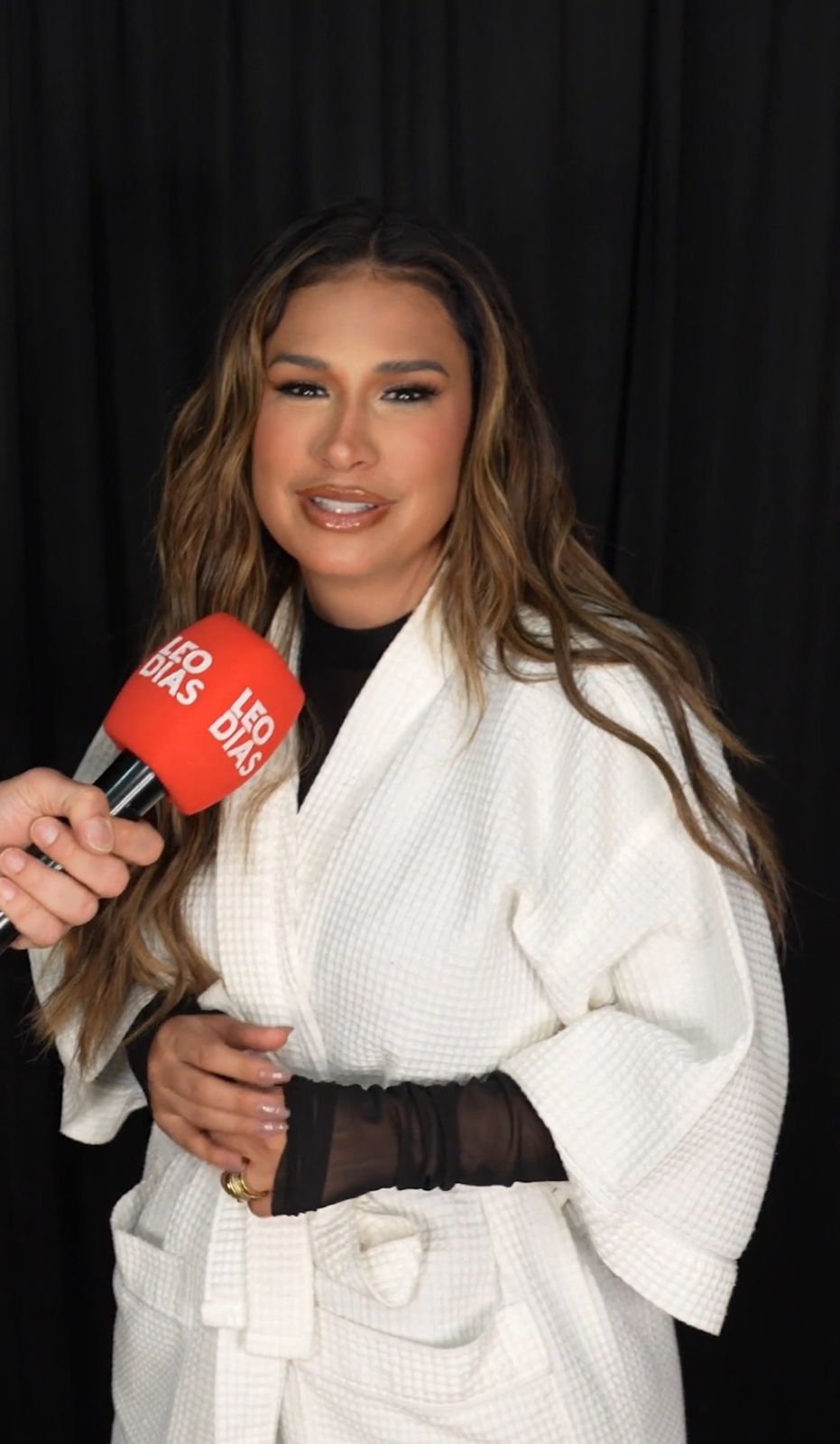 Simone explica presentes anônimos para funcionários: “Faço por amor”