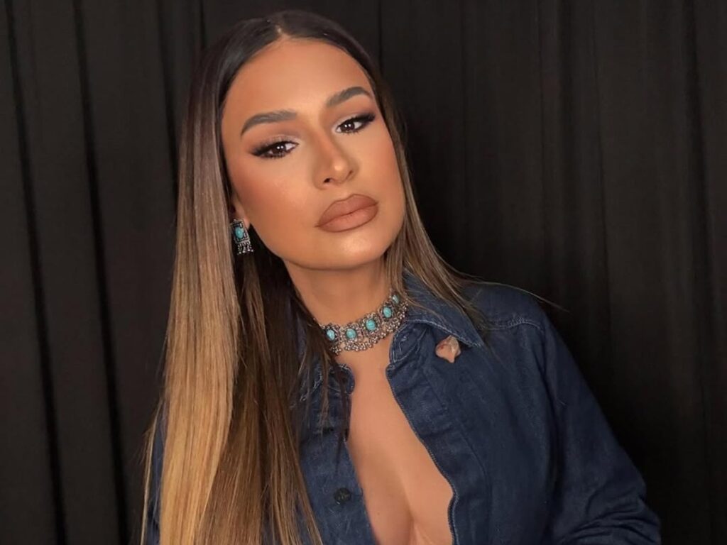 casa,-carro-e-celular:-descobrimos-quais-presentes-simone-mendes-deu-aos-funcionarios