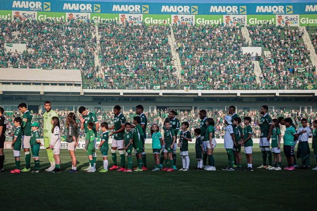 torcedores-do-guarani-entram-em-confronto-com-pm-em-jogo-contra-ponte