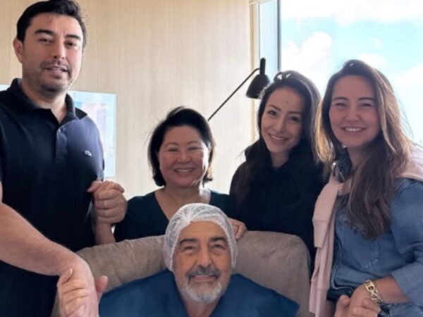 boa-noticia!-pai-de-sabrina-sato-recebe-alta-apos-duas-cirurgias-e-quase-um-mes-internado