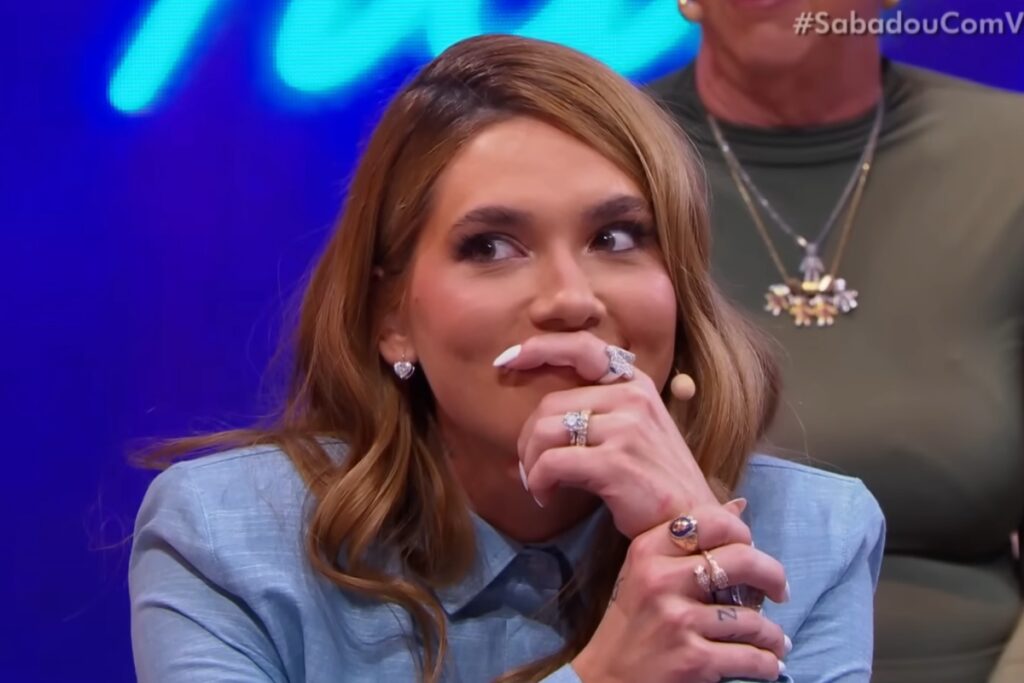 virginia-surpreende-ao-revelar-se-venderia-peca-intima-usada