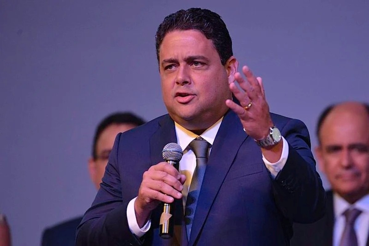 Ex-presidente da OAB diz que bolsonarismo é “deficiência mental”