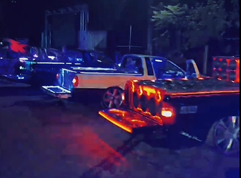 policia-estoura-festa-clandestina-de-som-automotivo,-prende-12-e-apreende-10-carros