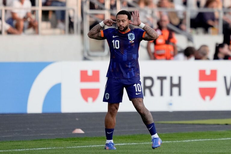 memphis-depay-se-isola-como-maior-artilheiro-da-historia-da-holanda