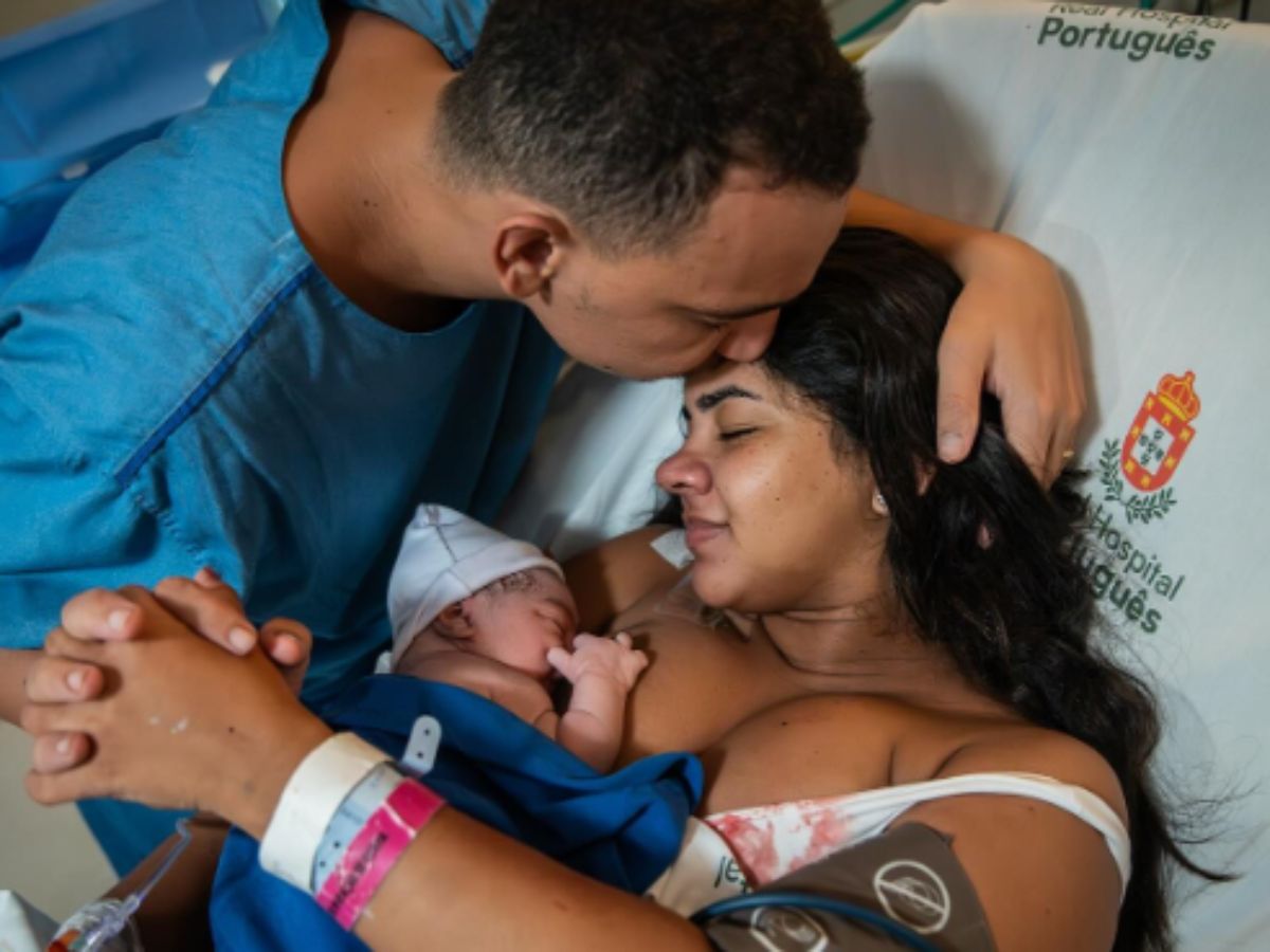 Amor puro! João Gomes encanta ao mostrar o filho Jorge conhecendo o irmãozinho Joaquim