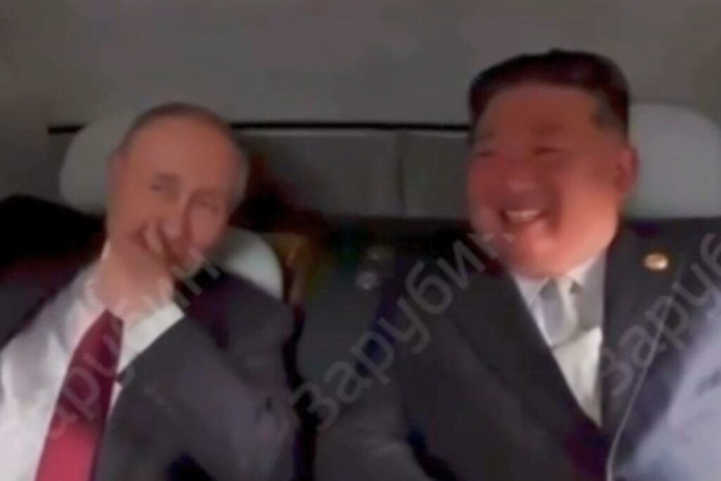 entre-risos,-putin-e-kim-jong-un-conversam-em-passeio-de-limusine