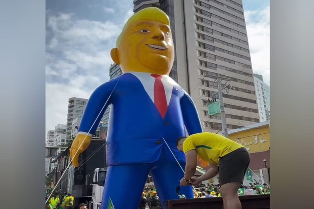 manifestacao-de-7-de-setembro-em-recife-tem-boneco-gigante-de-trump