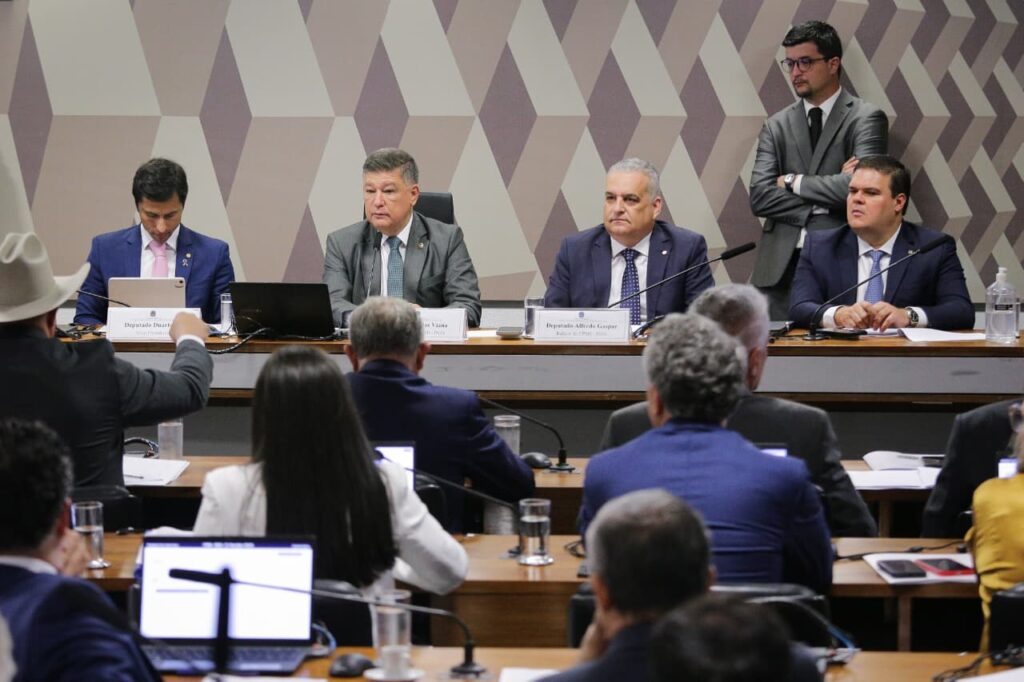 cpmi-inicia-com-duelo-de-narrativas-e-entra-em-fase-de-ouvir-ministros