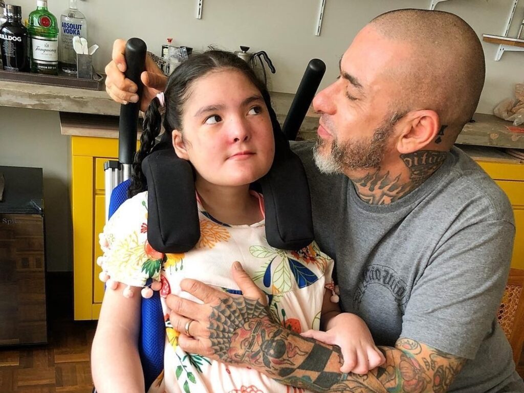 paternidade-sem-receita:-fogaca-fala-sobre-como-ser-um-pai-presente