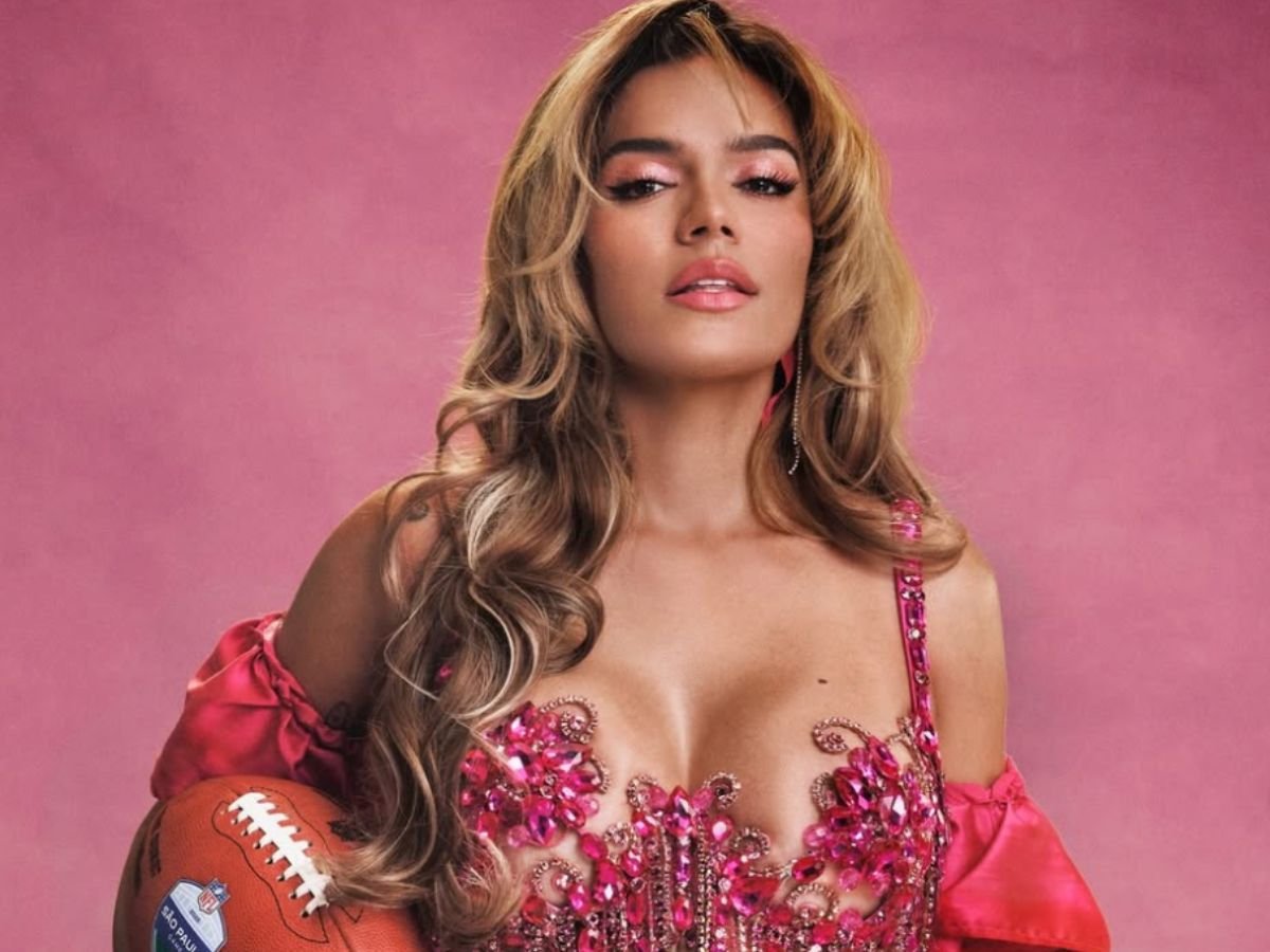 Após show da NFL em São Paulo, Karol G celebra cultura brasileira e Zeca Pagodinho