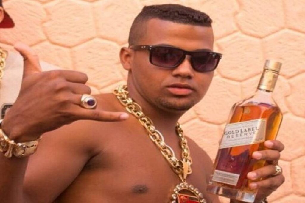 cha-revelacao-do-filho-de-th-joias-teve-ouro-de-brinde-para-convidados