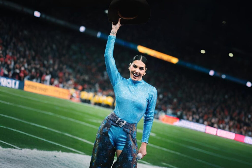 look-de-ana-castela-na-nfl-mostrou-ao-mundo-um-brasil-sem-estereotipos