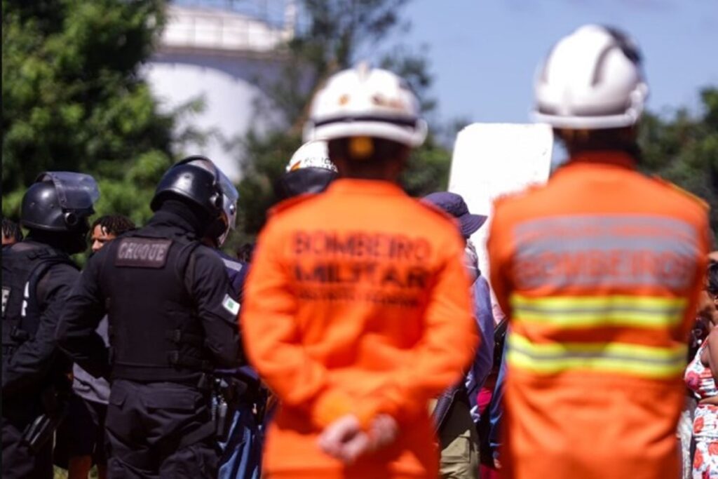 pms-e-bombeiros-exigem-igualdade-no-reajuste-e-vao-manter-negociacoes