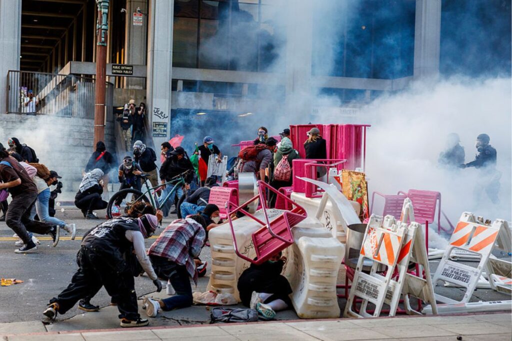 trump-lanca-nova-operacao-anti-imigracao-em-reduto-de-brasileiros