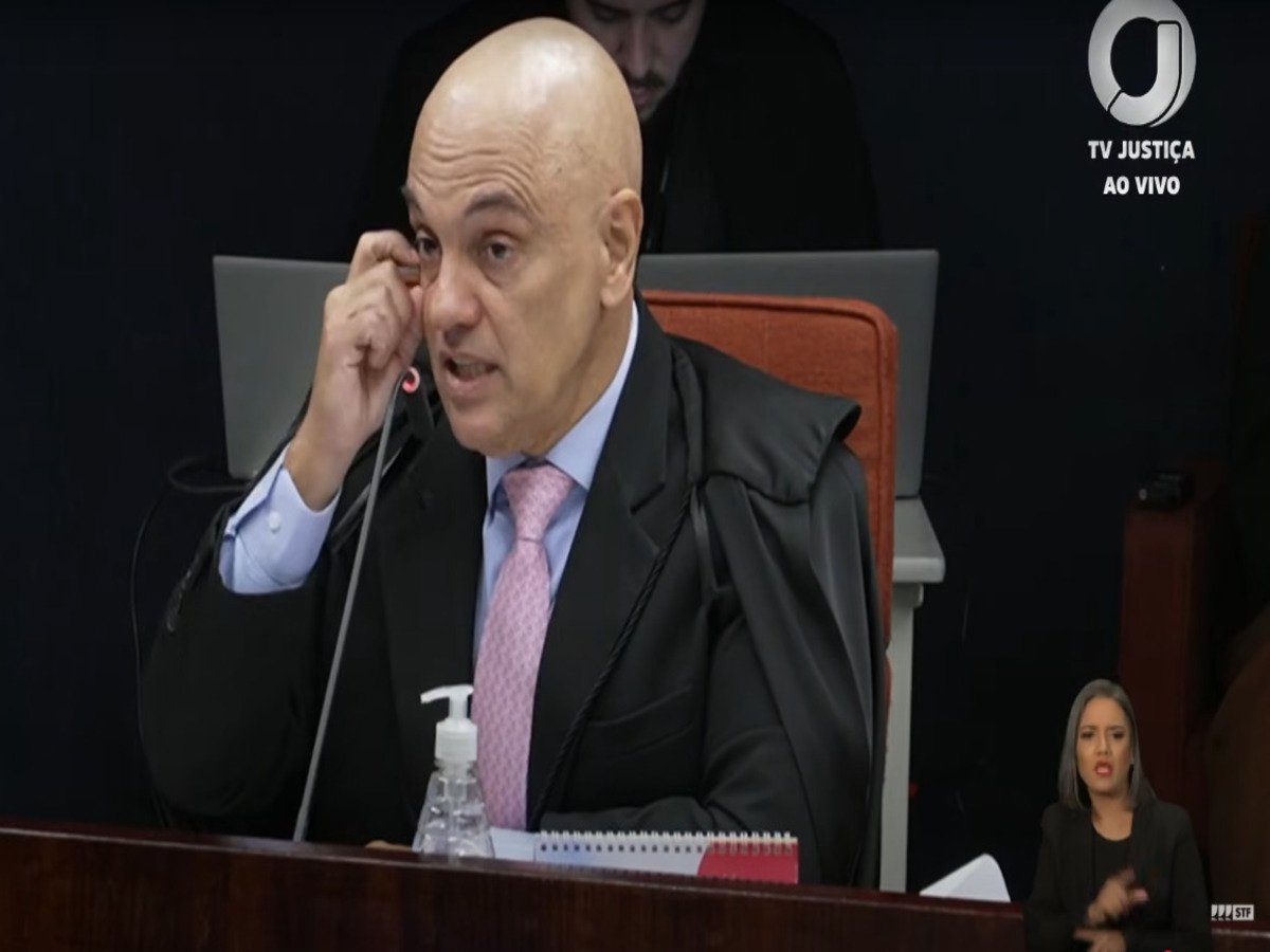 Moraes afirma que Bolsonaro estava em “guerra” com Justiça Eleitoral durante eleições 2022