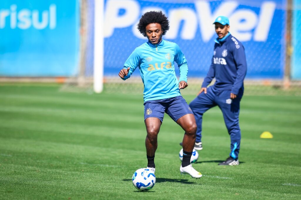 willian-e-apresentado-no-gremio-e-tem-estreia-prevista-no-gre-nal