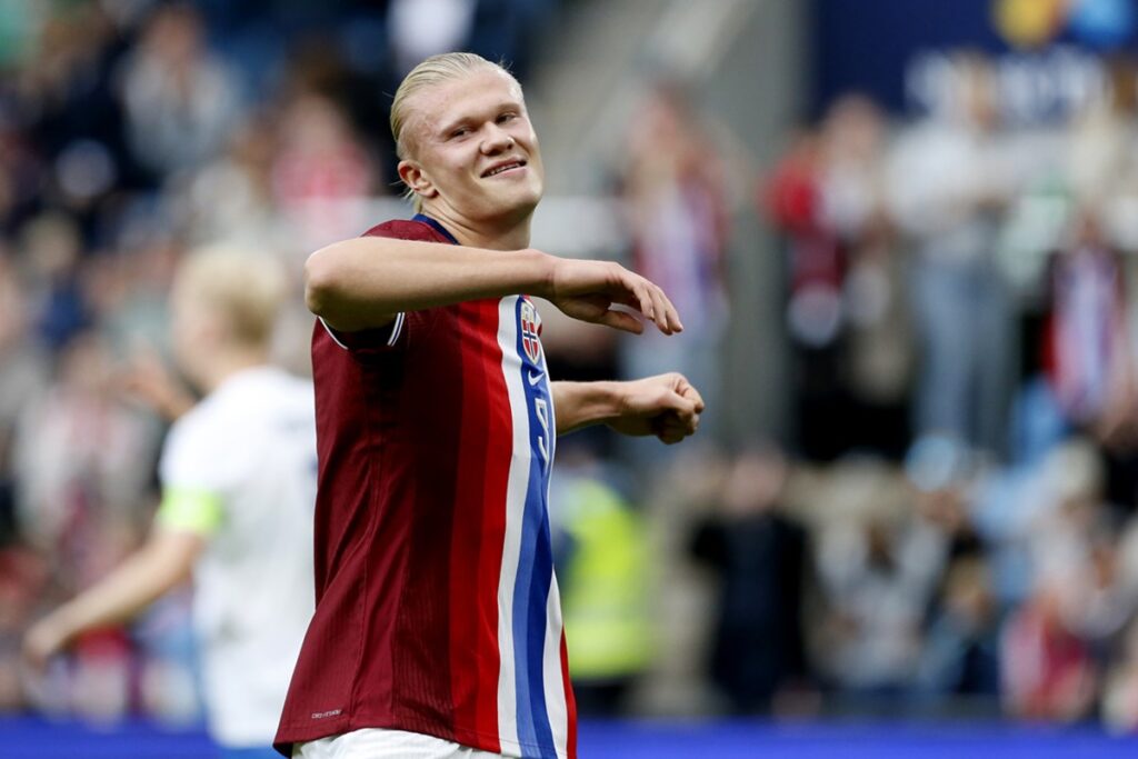 haaland-marca-cinco-vezes-em-goleada-historica-de-11-x-1-da-noruega