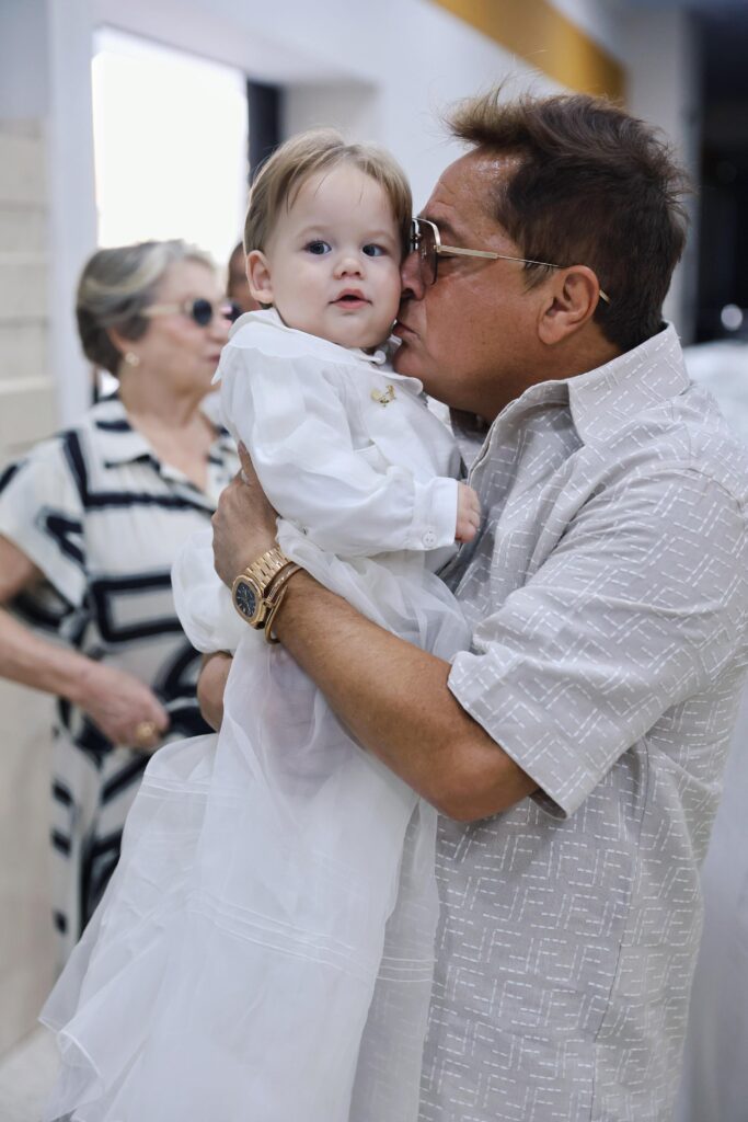 momento-de-fe:-confira-os-detalhes-e-registros-do-batizado-de-jose-leonardo