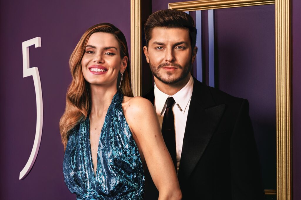 apresentadores-de-casamento-as-cegas-sobre-elenco-50+:-“mais-safados”