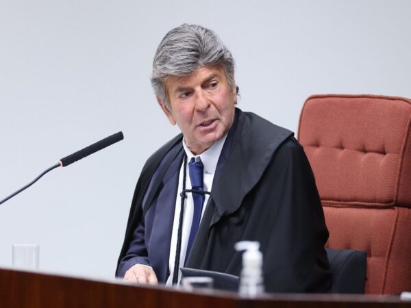 fux-vota-para-afastar-denuncia-de-organizacao-criminosa-aos-acusados-nos-atos-golpistas