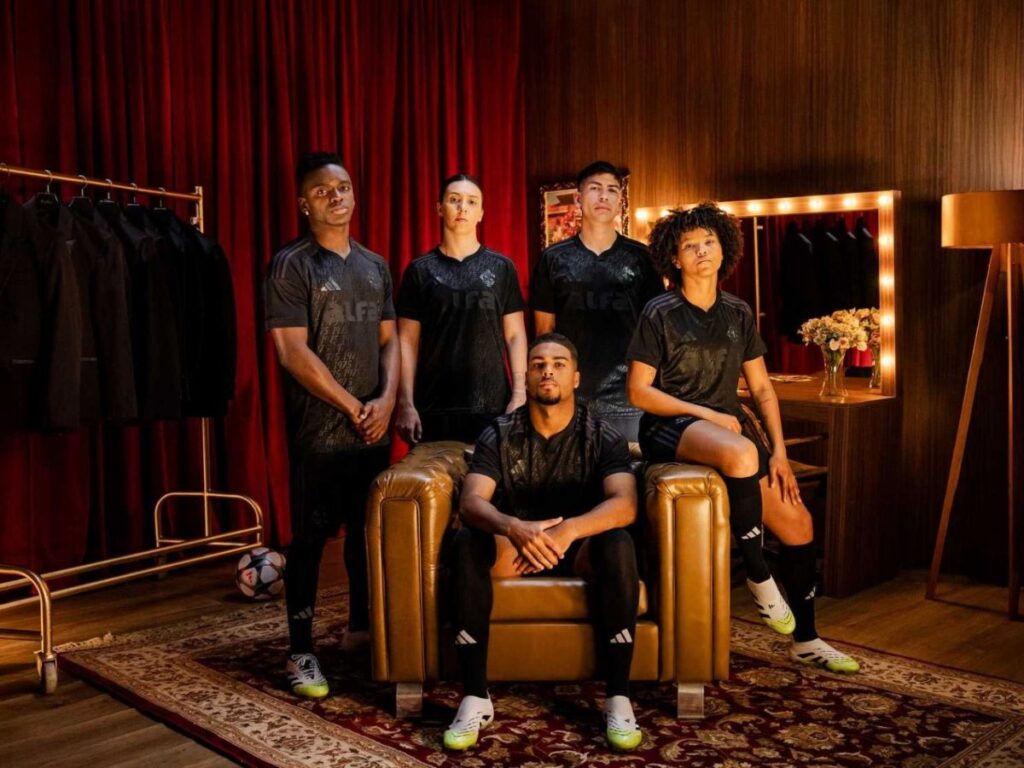 internacional-lanca-terceiro-uniforme-em-homenagem-ao-titulo-brasileiro-1975